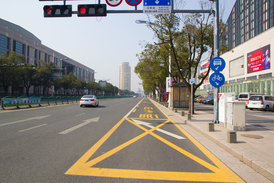 街道 黃線