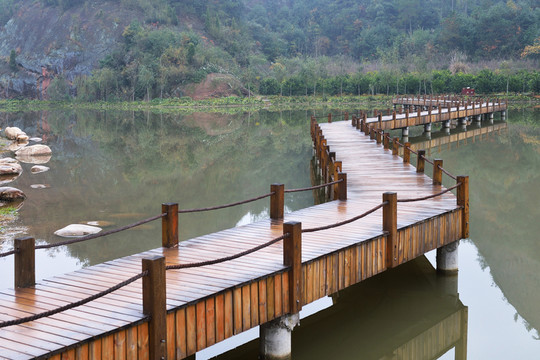 水上木橋