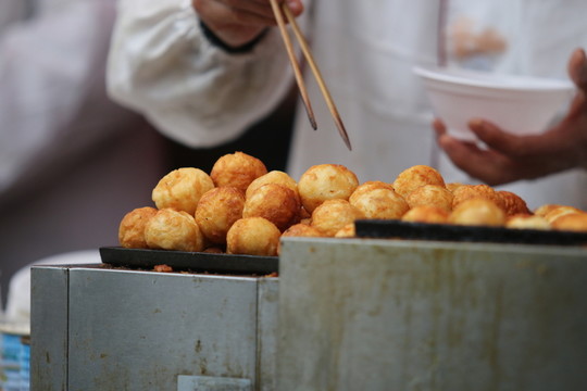 油炸小丸子