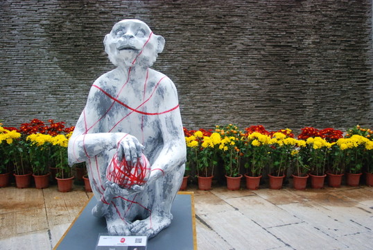 猴子創(chuàng)意雕塑