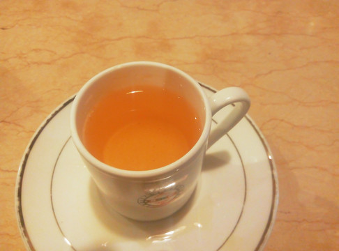 一杯烏龍茶