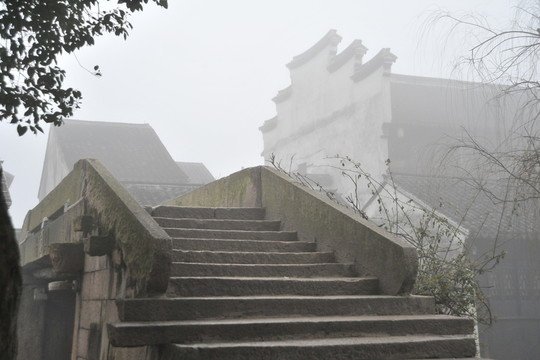 霧漫南潯古鎮(zhèn)