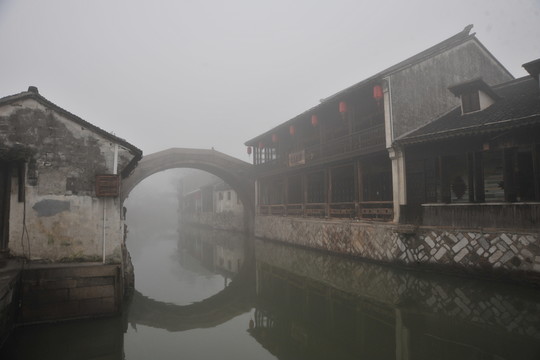 霧漫南潯古鎮(zhèn)