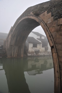 霧漫南潯古鎮(zhèn)