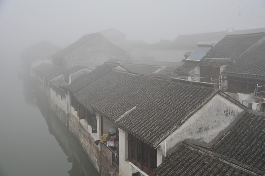 霧漫南潯古鎮(zhèn)