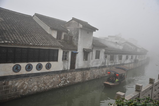 霧漫南潯古鎮(zhèn)