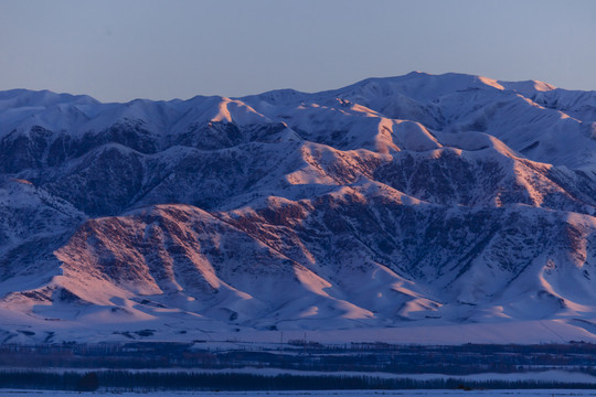 日照雪山