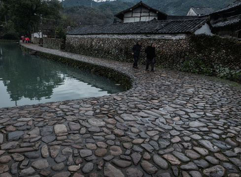 巖頭古村