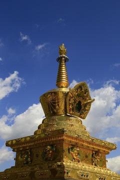草原佛塔