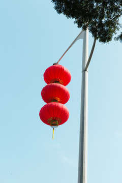 張燈結(jié)彩