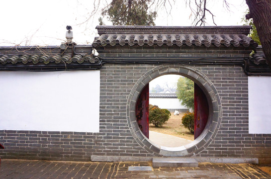 古建月洞門