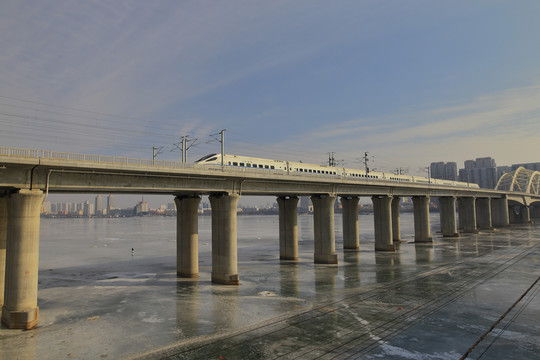 鐵橋