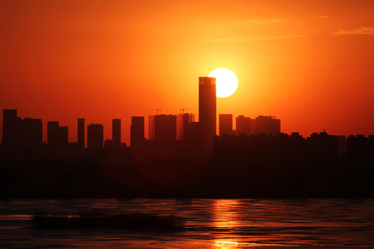 城市的夕陽