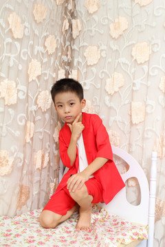 小男孩