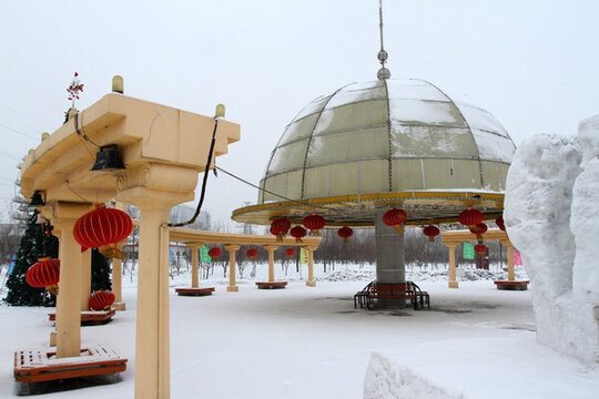 冬天 雪地 冰面 游樂場 冬季