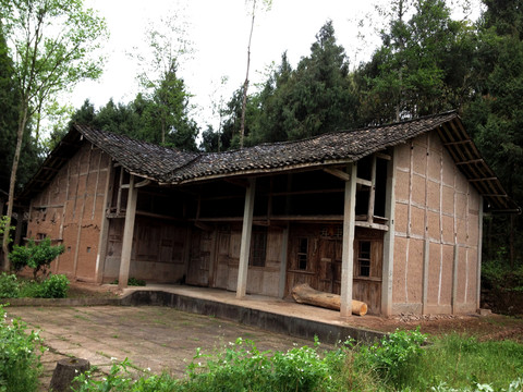 農(nóng)村房屋 木房子