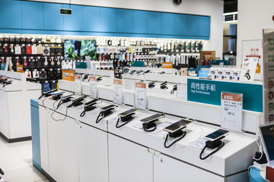 電器商場(chǎng)手機(jī)攤位