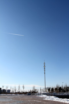 冬天 通訊塔 鐵塔 飛機