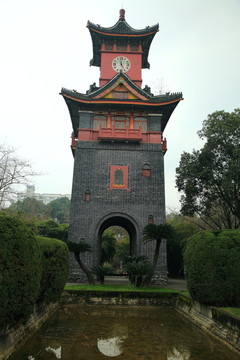 四川大學(xué)
