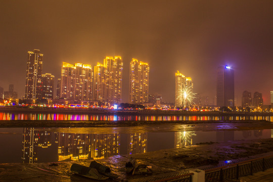 閩江夜景