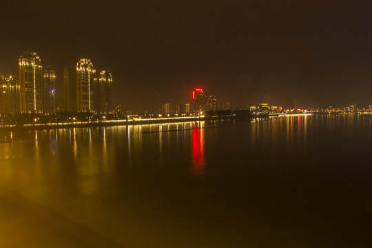 閩江夜景