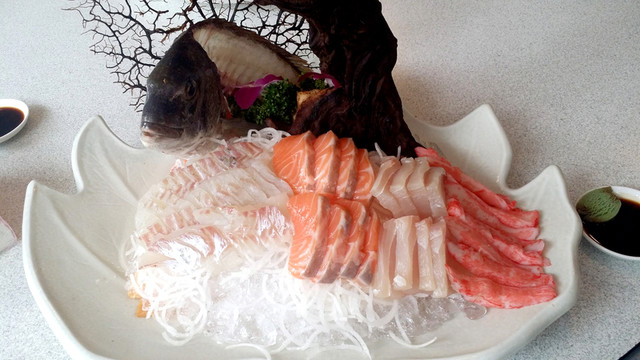 生魚片  料理