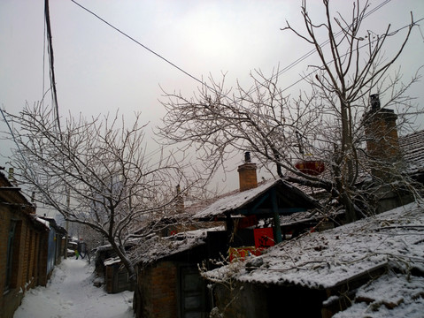 雪后的棚戶區(qū)