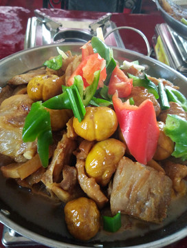 板栗燒肉 板栗農(nóng)家土鍋