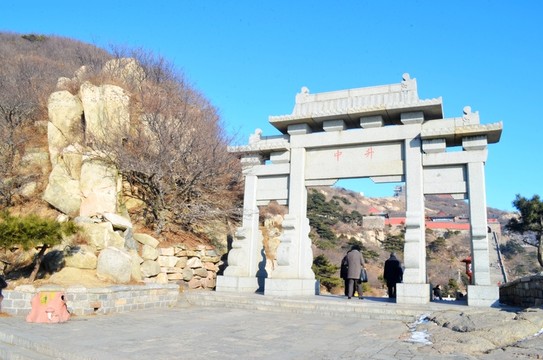 山東泰山牌坊