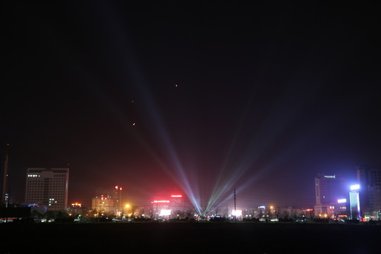 夜空光束