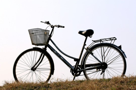 自行車(chē)