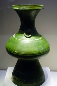 綠釉陶壺