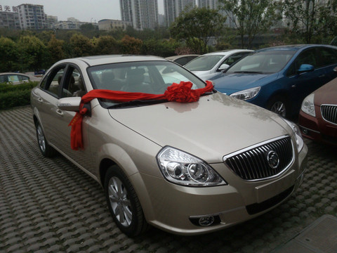 別克凱越轎車2011款
