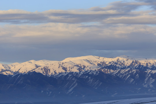 天山