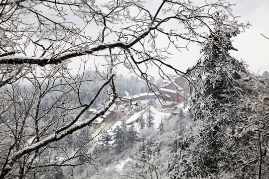 峨眉山