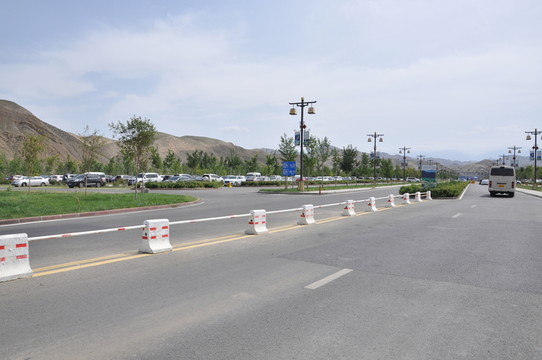 路障設(shè)施