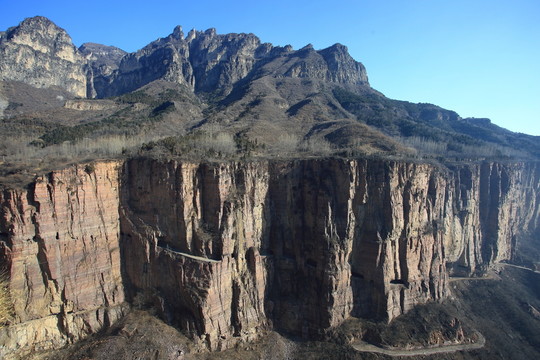 郭亮村