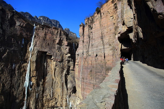 郭亮村