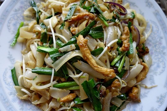 雞肉炒河粉