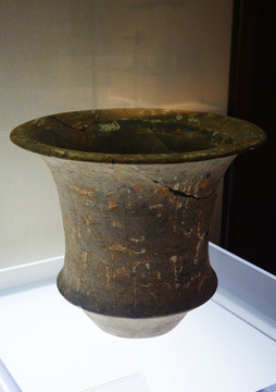 彩繪陶尊