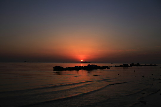 海上日出
