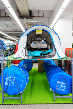 露營用品 戶外用品店