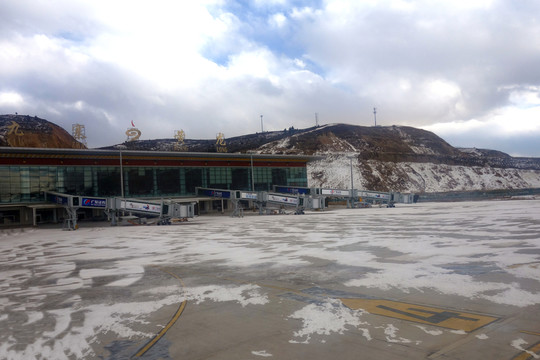 黃龍機場 九寨溝
