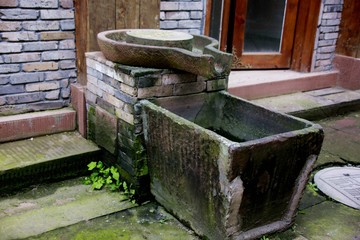 石磨 石缸