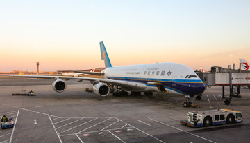 停機(jī)坪上的飛機(jī) 飛機(jī)場飛機(jī)