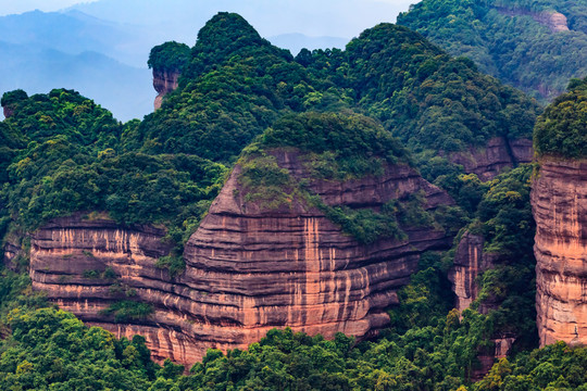 韶關(guān)丹霞山僧帽峰