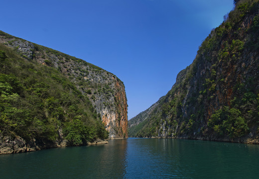 魯布革小三峽雄獅峽（高清）
