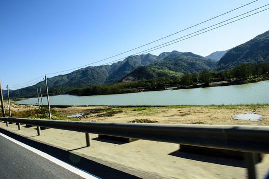 山路