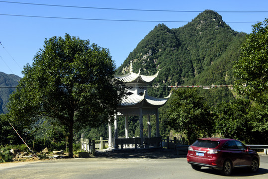 山路
