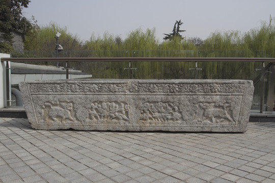 長(zhǎng)方形青石水缸